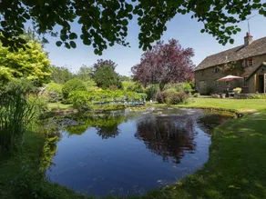 Family-friendly cottage with garden - Image 2