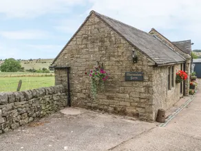 Cottage with garden - Image 2