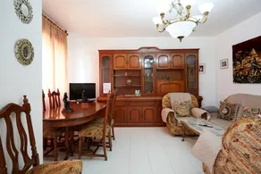 House with terrace | City view - Image 3