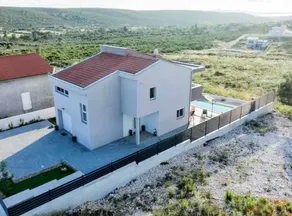 Voll ausgestattete wunderschöne Villa mit privatem Pool und Grill | Haustiere erlaubt - Image 4