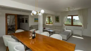 Fully equipped beautiful villa with garden, terrace & sauna - Image 5