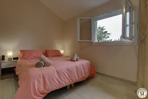 Family-oriented gite with garden, BBQ & terrace - Image 2