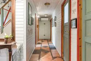 Holiday home with garden & terrace - Image 5