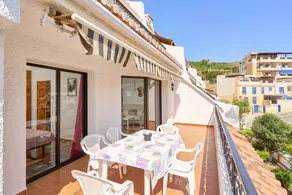 Merveilleux appartement entièrement équipé avec terrasse et internet haut débit | Vue montagne | Plage à proximité | Avec animaux admis - Image 3
