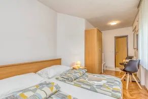 Dedicated room with garden & terrace - Image 5