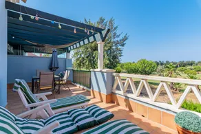 Agréable appartement de vacances adapté aux familles avec piscine et terrasse - Image 2