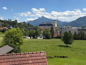 Espléndido apartamento vacacional ideal para familias con jardín | Vistas a la montaña - Image 3