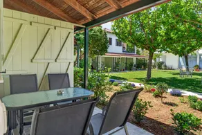 Appartement de vacances avec jardin, terrasse et barbecue | Vue jardin | Adapté au travail à distance - Image 2