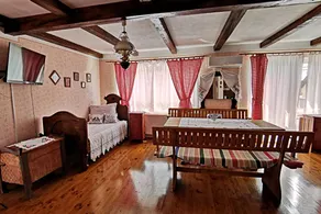 Holiday apartment with terrace, garden & BBQ - Image 3