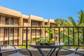 Tropical Oceanfront getaway awaits - Image 2