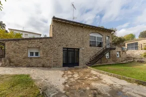 Ferienhaus mit privatem Pool, Garten und schnellem Internet | Bergblick - Image 2