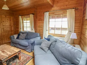 Child-friendly beautiful cottage with hot tub & garden | Pets allowed - Image 5