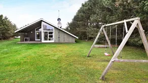 Holiday home with jacuzzi, sauna & terrace | Dogs allowed - Image 2