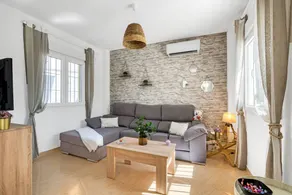 Villa 'Preciosa Denia' with Sea View, Wi-Fi and Air Conditioning - Image 4