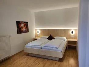 Bed & breakfast with garden, BBQ & pool - Image 2
