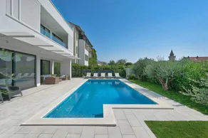 Villa with garden, private pool & terrace - Image 3