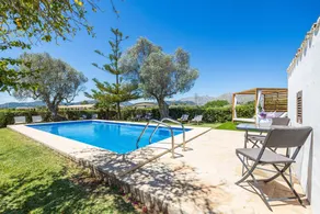 Child-friendly charming villa with pool, garden & terrace | Garden view - Image 2