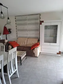 Holiday home with terrace & BBQ - Image 3