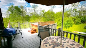 Romantic Forest Cabin with Amazing Private Deck and Spa in Ohio - Image 2