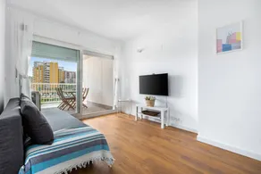 Appartement de vacances avec piscine privée, internet haut débit et terrasse | Vue montagne - Image 2