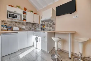 House | Suitable for remote work - Image 4