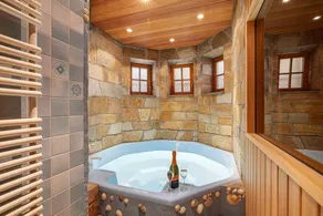 Apartamento con jacuzzi, sauna y jardín | Vistas al jardín | Adaptado para el teletrabajo - Image 5