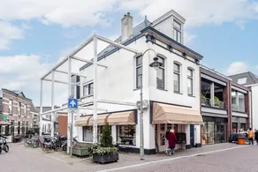 Flat with terrace - Image 2