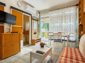 Holiday home with garden, barbeque & terrace | Next to the beach | Pet-friendly - Image 3