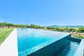 Family-friendly wonderful villa with terrace, private pool & barbeque - Image 4