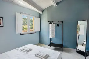 Charmant appartement avec terrasse et internet haut débit | Vue mer - Image 3