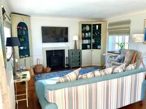 Cottage with garden - Image 3