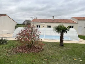 Welcoming Villa in Saint-Froult with Private Pool - Image 5