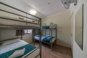 Gorgeous Cabin Rental near Mount Archer National Park, Queensland - Image 3