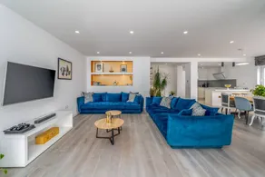 Children-friendly nice villa with garden, private pool & barbecue | Beach nearby - Image 3