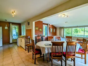 Riverside Retreat: Heated Pool, Tennis, 5 Bedrooms, Private Parking - Image 4