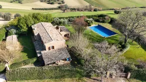 Gemütliche Villa mit Whirlpool, Terrasse und privatem Pool - Image 2