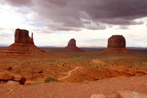 Authentic Navajo Dome Stay with Cultural Experiences near Monument Valley, Utah - Image 5