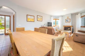 Grande maison de vacances entièrement équipée avec piscine privée, barbecue et terrasse | Vue montagne | Avec animaux bienvenus - Image 5