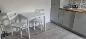 Modern and Cosy Studio with Garden and Parking - Image 2
