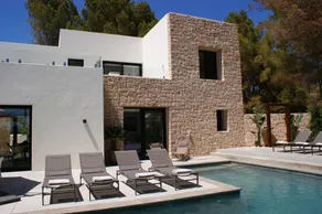 Lovely villa with barbecue | Sea view | Next to the beach - Image 5