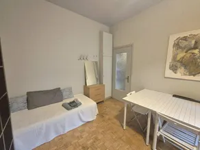 Chambre chez l'habitant avec terrasse et jardin - Image 4