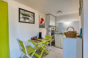 Apartment with barbeque & garden | Garden view - Image 4