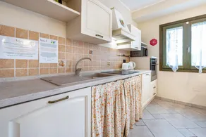 Hermes Apartment with Mountain View, Wi-Fi, and Air Conditioning - Image 4