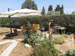 Holiday apartment with terrace, garden & barbeque - Image 5