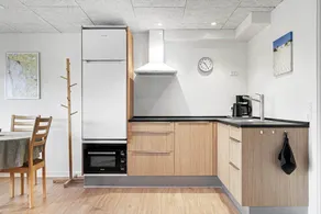 Holiday apartment with terrace & BBQ | Close to the beach | Dogs allowed - Image 2