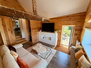 Cottage with barbeque & garden - Image 3