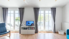 Apartment with garden | Lake view | Beach nearby - Image 4