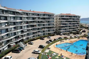 Appartement de vacances avec terrasse et piscine - Image 2