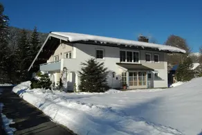 Holiday home with terrace - Image 2