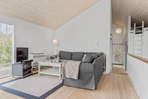 House with sauna, terrace & BBQ - Image 4